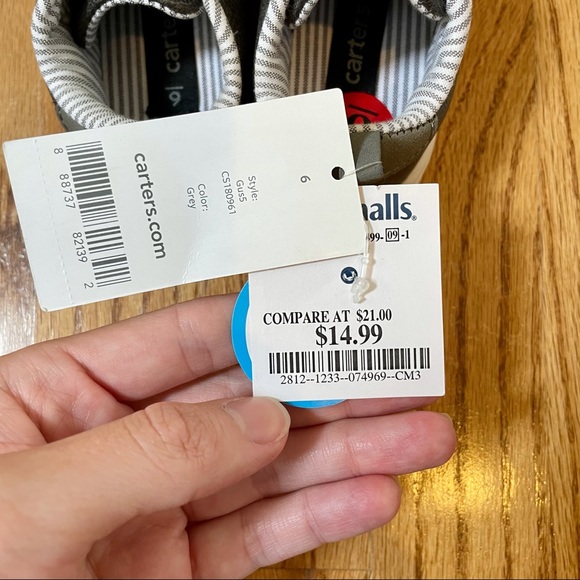 Carter’s shoes - Picture 4 of 5